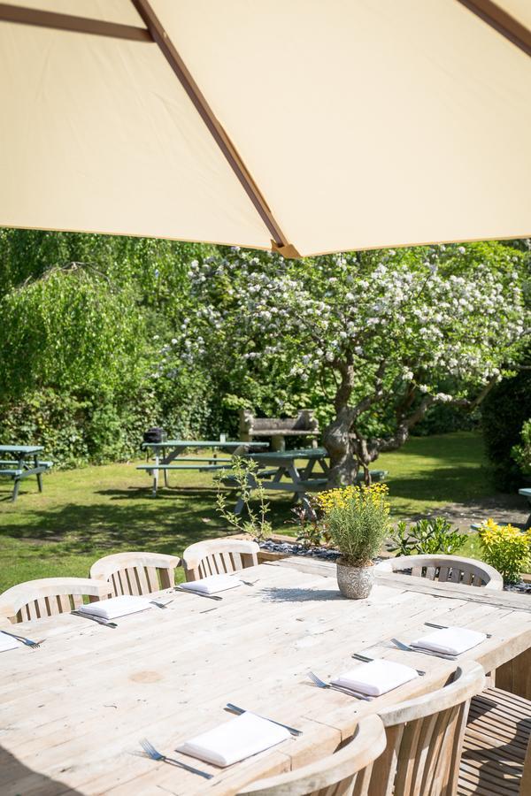 The Dundas Arms Hotel Kintbury Exterior foto