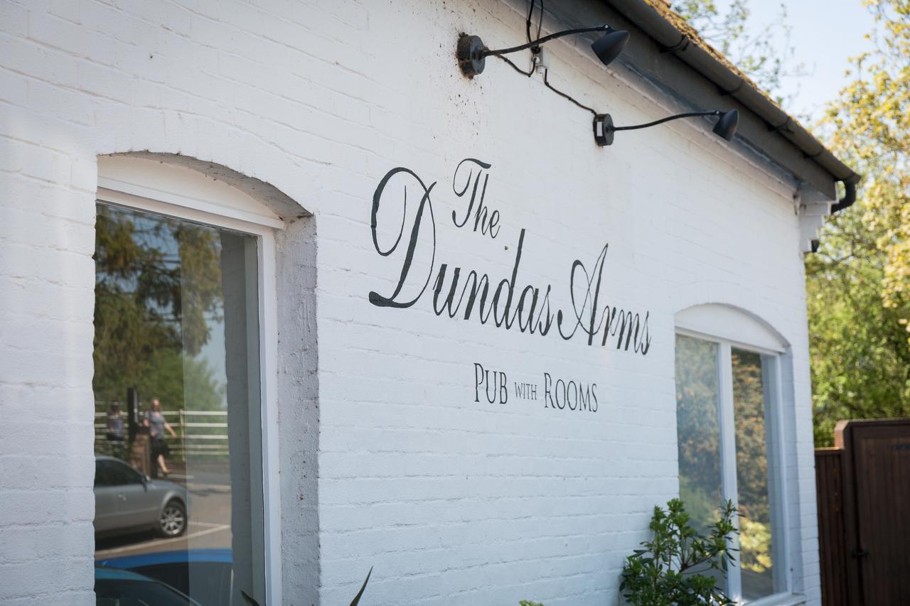 The Dundas Arms Hotel Kintbury Exterior foto