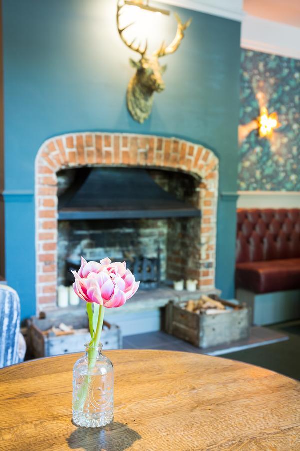 The Dundas Arms Kintbury Exterior foto